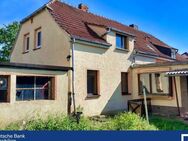 Sanierungsbedürftiges Haus auf großem Grundstück - Perfekt für Ihre individuelle Verwirklichung! - Sangerhausen