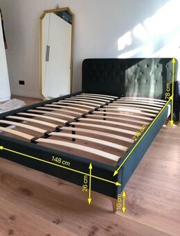 Green Velvet Bed Frame + Matress (140x200cm) - Offenbach (Main) Kaiserlei