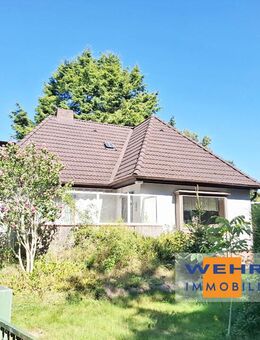 Inkl. Baugrundstück: Sanierungsbedürftiges Einfamilienhaus mit Vollkeller in familiengerechter Lage - Ammersbek
