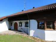 "Haus Sissi" m. einzigartiger Innenausstattung in idyllischer, ruhiger Hanglage (teilmöbliert) - Altusried