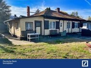 Kleiner Bungalow in einfacher Bauweise - Rüdersdorf (Berlin)