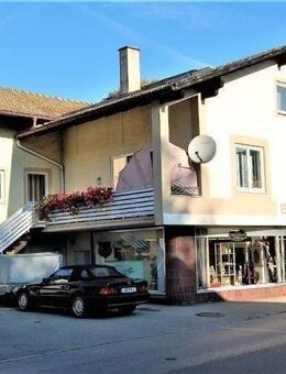 MITTEN IM ZENTRUM: 4-Zi-Whg. mit Balkon - Siegsdorf