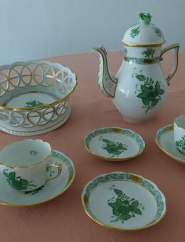 Herend Grünes Blatt Mokka Geschirr Porzellan Apponyi, Korb mit Durchbrüchen, TOP Zustand, absolut makellos ! Kanne 0,6 Ltr., Korb, 2 x Ober- / 2x Untertasse, 2 Bonbonschalen, Seltene Sammler-/Liebhaberstücke, Original HEREND Mokkageschirr Ungarn - Bad Oeynhausen