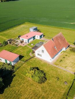 Ländliches Anwesen mit EFH / Stallteil, Garage, Natur-Teich, Ackerfläche, Kleintierhaltung möglich - Altenpleen