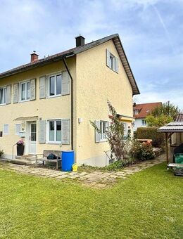 RESERVIERT: Charmante Doppelhaushälfte in gepflegter Wohnlage mit zwei Gartenbereichen und Gestaltungspotenzial - Wangen (Allgäu)