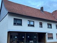 Geräumiges Wohnhaus mit Nebengebäude in Willebadessen - Vielseitige Nutzungsmöglichkeiten! - Willebadessen