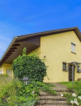 Ein- bis Zweifamilienhaus - Elegantes Wohnen mit Panoramablick | Oberderdingen-Flehingen - Oberderdingen