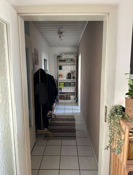 Helle 2-Zimmer-Wohnung - Einzug ab 01.12.2025 möglich - Hosenfeld