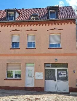 Mehrfamilienhaus mit 3 Wohneinheiten, Stellplätze u.v.m. direkt an der Ihle in Burg - Burg (Sachsen-Anhalt)