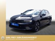 Opel Astra, Plug-In-Hybrid, Jahr 2023 - Frankfurt (Main)