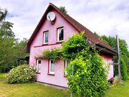 großes Ferienhaus mit zusätzlicher Ferienwohnung und unverbautem Blick auf den Witt Pohl - Neustrelitz