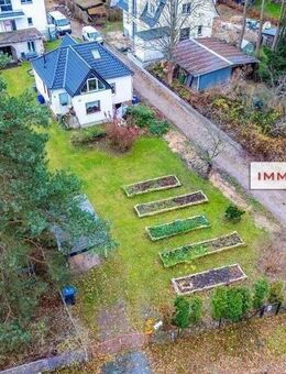 IMMOBERLIN.DE - Kleines Haus auf großem Grundstück in vorzüglicher Wohnlage - Falkensee