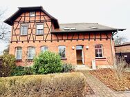 Großzügiges Einfamilienhaus mit Klinker-Fachwerk-Fassade und schönem Innenhof - Wohlsborn