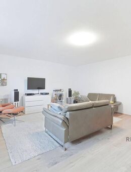 Petersberg: modernisierte 2-Zimmer-Wohnung im Top-Zustand mit Südbalkon-Provisionsfrei! - Petersberg (Hessen)