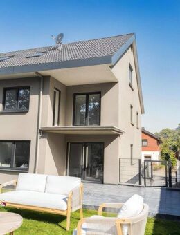 DHH in Kaiserslautern - Erstbezug nach Sanierung, Toplage am Waldrand - Kaiserslautern