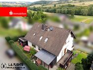 Schönes Wohnhaus in ruhiger Hanglage mit Panoramablick - Frankenberg (Eder)