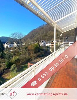 Großzügige 4-Zimmer-Dachgeschosswohnung mit Balkon, Tageslichtbad & Garage in Trier-Ehrang! - Trier