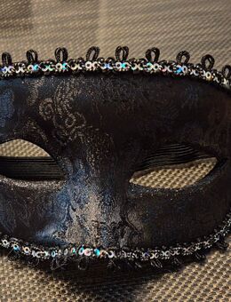 Venezianische Maske mit Pailletten - Merseburg