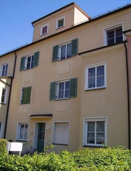 Ab 1.2.26! 2-Raumwohnung in Marienthal mit tollem Blick ins Erzgebirge, Laminat, Balkon und Stellplatz! - Zwickau