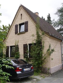 Hübsches, kleines Häuschen in ruhiger, grüner Innenstadtlage in Reutlingen gegen Höchstgebot! - Reutlingen