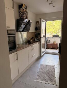 Lichtdurchflutete 2-Zimmer Wohnung mit Garage von privat - Köln