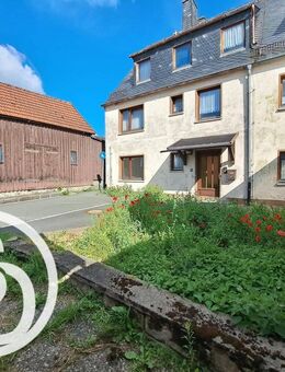 Handwerkerbetrieb mit Mehrfamilienhaus in Konradsreuth - ca. 524 m² Wohnfläche - 915 m² Gewerbefläche - 7.053 m² Grundstück mit Erweiterungspotenzial - Konradsreuth