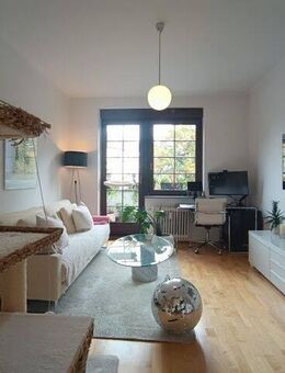 Krefeld-City, Frankenring - Tolle, sanierte 2-Zimmer-Wohnung mit 2 Balkonen ab Dezember zu mieten !! - Krefeld