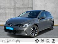 VW Golf, 2.0 TDI VIII Move, Jahr 2023 - Kierspe