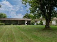 Solider Bungalow mit Modernisierungsbedarf auf Traumgrundstück in Bestlage von Meerbusch-Strümp - Meerbusch