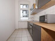 Frühlingsspezial !!! - Große, stadtnahe 3-Raum-Wohnung mit NEUER Einbauküche - Zwickau