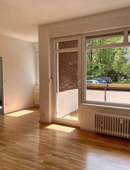 Bezugsfreie 2-Zimmerwohnung mit Balkon in Wilmersdorfer Top Lage - unweit vom Volkspark Wilmersdorf - Berlin