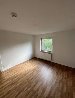 Charmante 3-Zimmer-Wohnung in Salzgitter-Thiede mit Renovierungsbonus - Salzgitter