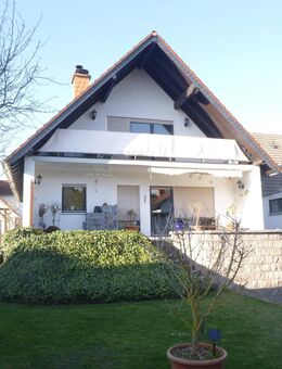 Modernisiertes 1- bis 2-Familienhaus mit Kamin und großem Garten - Nidderau