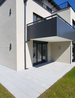 **Neubau** Großzügige 2 Zimmer-Erdgeschosswohnung mit Gartenanteil in Traunstein - Traunstein