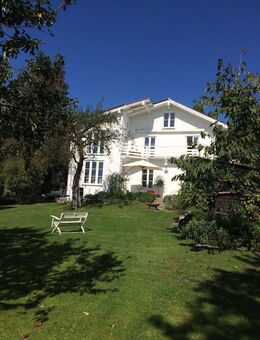 Traumhaftes Landhaus mit idyllischem Garten am Wörthsee - Wörthsee