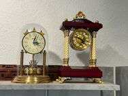 Vintage / Antik Uhr mit Pendeln - Obertshausen