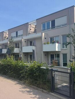 Urban und Grün! Townhouse mit Tiefgarage und kleinem Garten in beliebter Lage von Dresden-Pieschen - Dresden