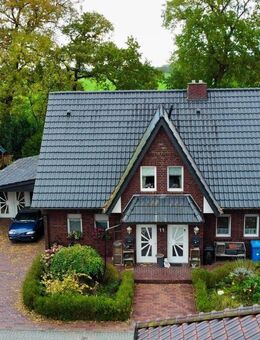 Charmantes Zweifamilienhaus mit Wintergarten und Weitblick - solides Eigenheim in Friesland - Schortens