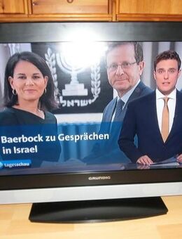 Grundig-TV Vision3 3280, 81cm/32 Zoll, FB, Scart u. HDMI, für 10€ zu verkaufen! - Berlin