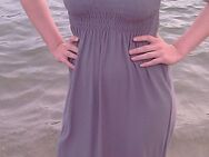 Knielanges graues Sommerkleid, Strandkleid, Midikleid, Kleid, Neckholder, Raffung, Holzperlen, Gr. S - Düsseldorf