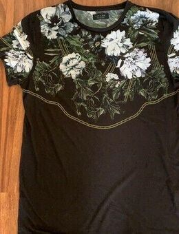 NEUw * Ausgefallen * Blumen * Blüten * Flower * Print * Damen oder Herren * Unisex * Kurzarm * Bodycon * T- Shirt "ZARA MAN" Gr. 48- 50/ M * schwarz * weiß * grün * gelb * - Riedlingen