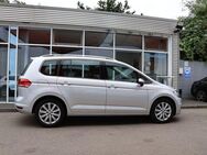 VW Touran Highline AHK Navi ACC SHZ PDC - Ostfildern