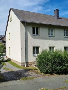 Sanierte 2 Zimmer Wohnung in Randlage von Schleiz - Schleiz