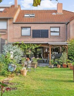 Gepflegtes Reihenmittelhaus mit separater Garage in Hannover-Wettbergen - Hannover