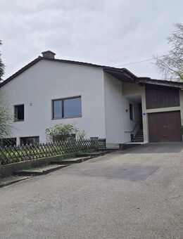 Freistehendes Einfamilienhaus mit Einliegerwohnung - Hörgertshausen