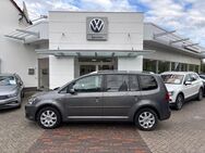 VW Touran, 2.0 TDI Life, Jahr 2013 - Pasewalk