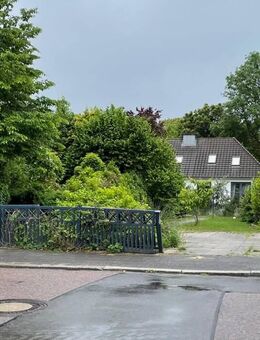 Großzügiges Wohnhaus!!! Zwangsversteigerung!! - Neumünster