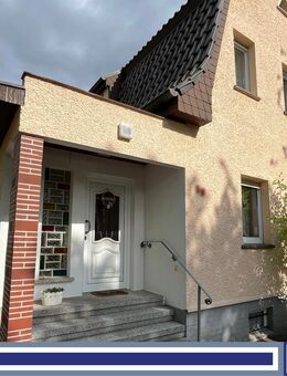 Charmantes Einfamilienhaus mit Keller und Garage in Biesdorf - Berlin