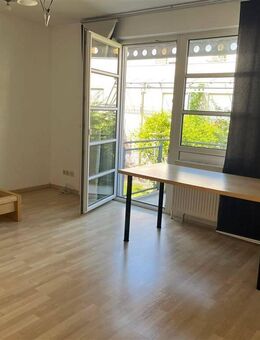 Schönes 1-Zimmerapartment mit Balkon und Tiefgaragenstellplatz nähe Universität. Ideal für Studenten - Regensburg