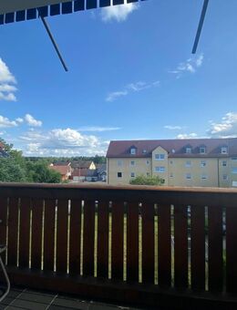 Sehr schöne, sonnige 3-Zimmer-Wohnung mit Balkon und Stellplatz in Altenstadt/WN zu verkaufen! - Altenstadt (Waldnaab)